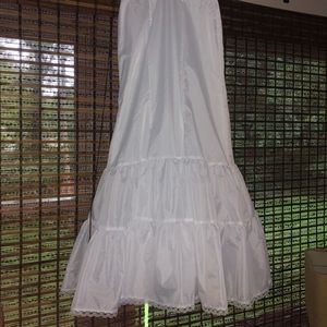 David’s Bridal mermaid slip crinoline
